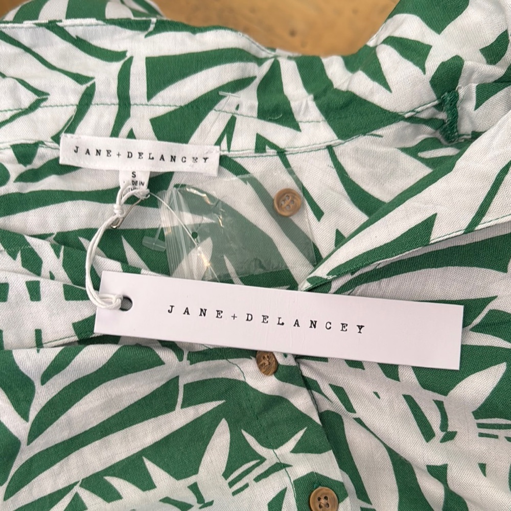 JANE&DELANCEY Green&White FERN Print Top NWT SZ S Casual Beach Resort Cruise - Picture 4 of 7